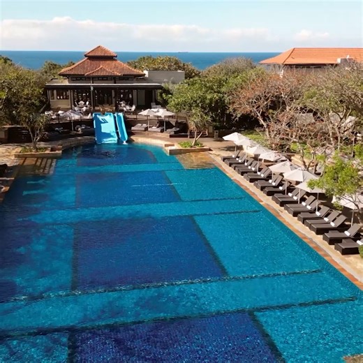 3.8K views · 187 reactions | Explore the beauty, luxury and culture of the North Coast of KwaZulu-Natal! It is the perfect travel destination, offering exquisite beaches and cuisine. Relax with 5-star accommodation at the Rain Farm Game & Lodge, have fun with a round of paintball or challenge yourself with indoor climbing! #ExpressoShow | Expresso Morning Show - SABC 3 | Facebook