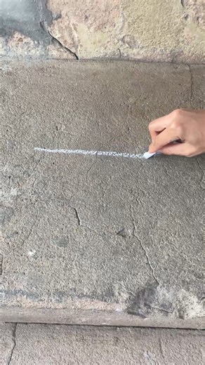 32K views · 294 reactions | Draw a line with Chalk on the entrance to your house and see what happens! | Top Tips | Facebook