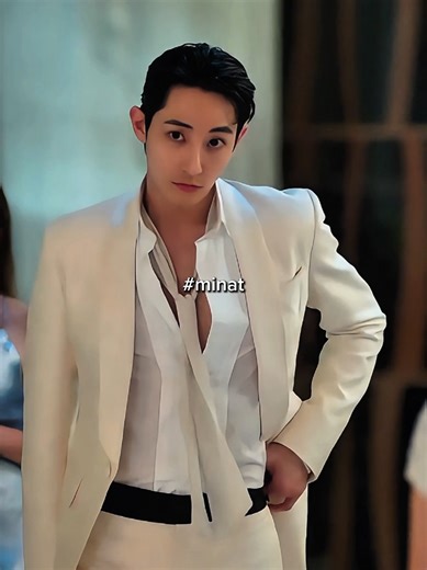Lee Soo Hyuk: The Ultimate Boyfriend on Demand