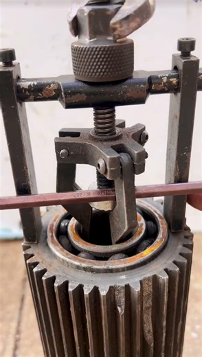 Smart Repair Tool Trick 🔧 Easy DIY Maintenance & Workshop Tips 😱 #shorts #innerpeace #satisfying