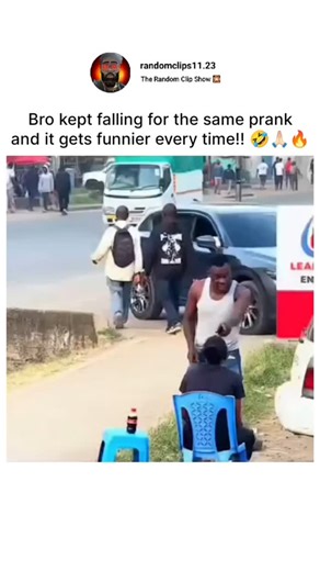 The Random Clip Show 🎇 on Instagram: "Wait for end 🤣💀 . . Follow for more ⚡ DM for credit . . #prank #prankvideo #prankgonewrong #pranks #funnyscene #funnyshit #funny #hilarious #meme #memes #trending #amazing #clips #instagram #reels #explore #explorepage #fypage #fyp"