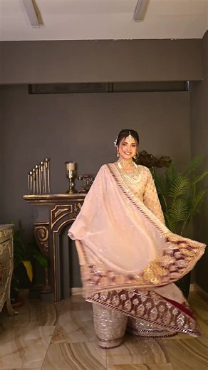 Stunning Makeup Tutorial for Formal Dress Occasions