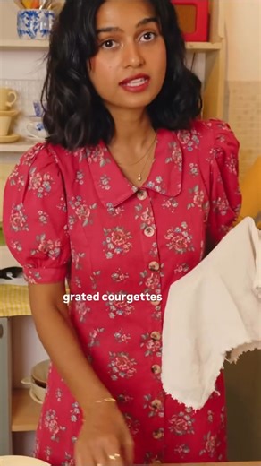 Courgette Koftas Recipe: Save this for your next vegan or vegetarian dinner ❤️ Ingredient list: For Koftas: 500 gm courgettes (grated and wrung) •1 very small red onion (finely chopped) • 2 small chillies (finely chopped) • Fresh coriander (finely chopped) • 1 tsp ginger-garlic paste • 5 tbsp gram flour (besan) •1/2 tsp Kashmiri red chilli powder •1/2 tsp turmeric • Salt (to taste, added at the very end before shaping koftas) For curry • 200g red onion purée • 320g tomato purée (homemade, from f