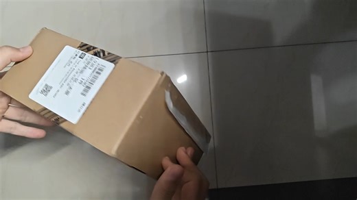 沉浸式开箱从英特尔白嫖来的贴纸