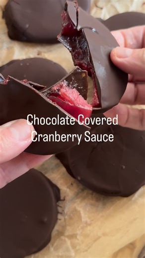 Daniela’s Dish on Instagram: "Chocolate Covered Cranberry Sauce We know canned cranberry sauce usually gets a bad rap around the holidays but serving it up in this sweet and tart version may change your mind about the canned stuff. This is a seriously yummy extra dessert for Thanksgiving especially for those who might want something a little bit lighter. It’s super simple to make with just 2 ingredients, and it’s great to have for holiday dinners. 1 can chilled jellied cranberry sauce chilled 10