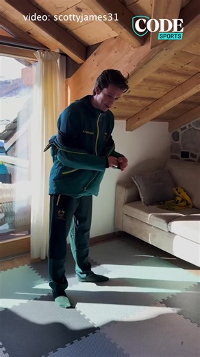 Scotty James Recreates Iconic Love Actually Dance Scene