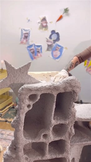 dansy ｡･:*:･ﾟ☆ on Instagram: "working on the sides, back, and top. she is 70% done :) #paperclay #sculpture"