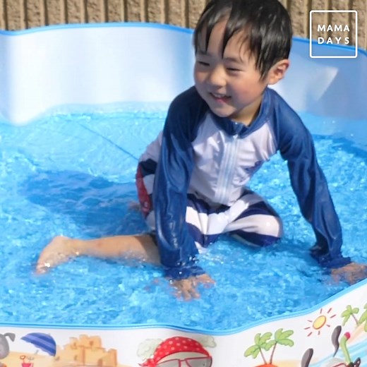 #おうちプール やりたい人ー！ プールの準備や片付けが大変だから避けてしまいがちな方も多いのでは！？ #空気入れが不要 で簡単にプールができますよ！ 今年の夏はプールを楽しもう！ 詳細はプロフィールのリンクから#ママデイズショップへ✅