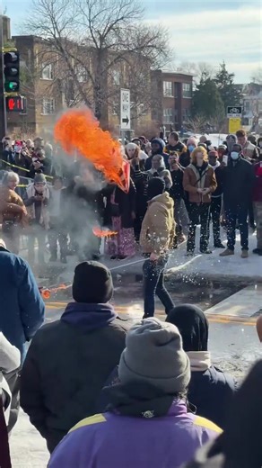 A protester was seen BURNING an American flag in Minneapolis as a response to the ICE fatal shooting… Protests have since spread across Minnesota, with crowds gathering in multiple cities to protest DHS and Border Patrol. | Substance News