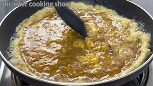 菜脯煎蛋 | 菜脯蛋跟着这食谱做起来，真的又香又美味…… | Fried Egg With Preserved Radish第9片段 | Mr.Peter Cooking Show