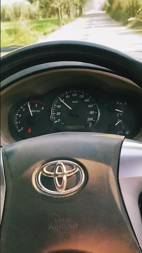 Toyota Innova acceleration in 10 seconds #shorts | GrowMore reviews #oldinnova #bs4 #2015model