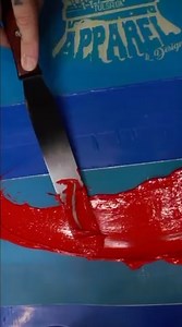 When Screen Printers use Average Ink, all you're left with is... ❌ Messy ink that runs EVERYWHERE... ❌ Bad Coverage and Poor Print Quality... ❌ & Rough, Cheap-Feeling Prints, almost like Sandpaper… That's why we specifically designed our 𝐑𝐀𝐏𝐈𝐃 𝐂𝐔𝐑𝐄 𝐋𝐎𝐖 𝐓𝐄𝐌𝐏 𝐏𝐋𝐀𝐒𝐓𝐈𝐒𝐎𝐋 𝐈𝐍𝐊 for screen-printing professionals, by screen printing professionals. Easily print on a variety of blends without bleed or mess! With over 15,000 customers just like: 𝐓𝐨𝐝𝐝 𝐓. - I ordered a sample 