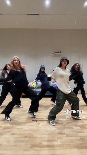 Run BTS Dance Challenge Compilation with Le Sserafim