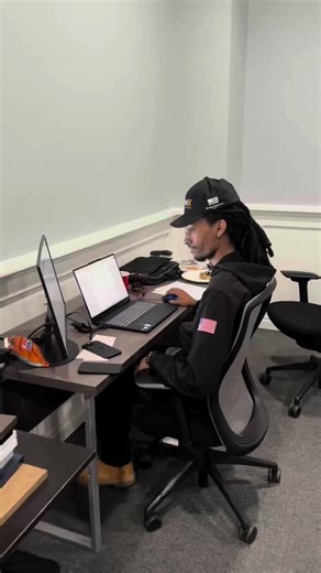 Nate found Isaac and Malcolm hanging out in our office… They didn’t say much, but the vibes were strong. 😂🦁 Want the real action? Win lower-level seats for Dec 21. 🎟️⚡️