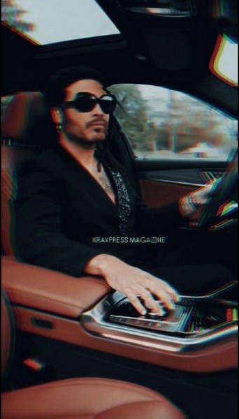 KRAVPRESS MAGAZINE BILLION-DOLLAR FRAME