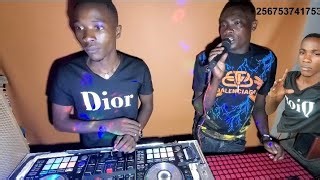 Live Non Stop Mix New Latest Ugandan Music Mc Madubala Vs Dj Kenny Pro Ekijjumbula Deejay Kenny Pro 256 Ekijjumbula Mp3 & Mp4 Download - clip.africa.com