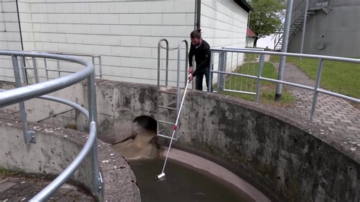 Would you give this beer a try after finding out it's made of sewage water? This is the Reuse Brew, a beer engineered in Germany and made from wastewater. Its brewers say the drink is perfectly safe, tastes good and offers a sustainable solution to beer-making. | Reuters