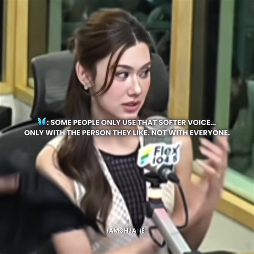 Lena and Miu's Real-Time Sign Demonstration