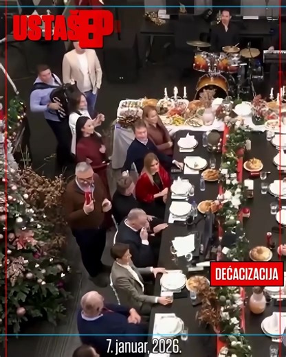 Šta kaže Šešelj na kraju,napravio sam skandal je ovo sve ide uživo u programu?!! Samo vi nastavite da se uživo svađate i da čuje nacija istinu. #srbija #izbori #studenti #viraltiktok #blokada