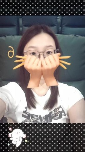 包场啦~ 和小蜜@❄️雪丸子💓（果蔬雕刻➕米糕➕代画） ~电影很吓人，但很好看#消失的人 #电影推荐