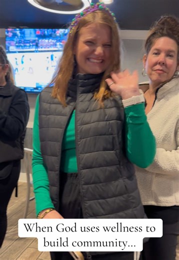 You get: Connection!! Community!! Stewardship of our health!! Grateful for spaces where wellness and connection meet. Watching people gather, share, and learn reminds me that purpose is often found in simple moments. 🤍 #networking #bravenlyglobal #community #healthtips