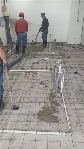 今天真的從南跑到北 桃園竹圍灌漿 士林防水場堪加放水測試 青田街壁磚鋪貼完成 好險有土水豪相助，不然一個肥怎麼跑。。 #泥作防水保固八年 #堅持細節延長保固 | 陳彥創