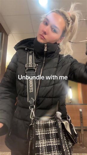 Unbundle for the gym with me brrrrr it’s been too cold 🥶 #gymfit #gymgirl #gymtok #grwm #fyp