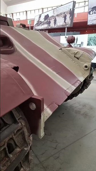 "Hey can I copy your homework?" Tankified #thetankmuseum #ww2 #militaryhistory #panzer #t34