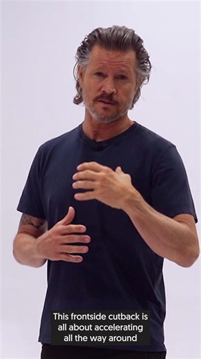 Mastering Cutbacks in Surfing Technique