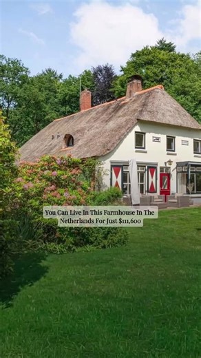 Mansions On IG on Instagram: "Step into storybook serenity at this enchanting thatched farmhouse, tucked away on the breathtaking Landgoed de Vossenberg. 🌾✨ Surrounded by meadows, forest, and grazing Highland cattle, this spacious historic home is pure countryside magic. Inside, discover original wooden beams, open fireplaces, a warm country kitchen, a grand living room, and even a former hunting room with soaring ceilings and garden doors—perfect for entertaining or creating your own retreat. 