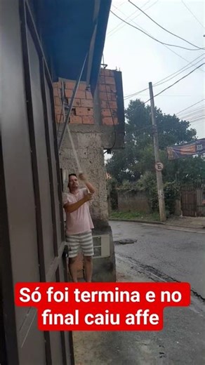 estalação de toldo, só foi terminar e no final caiu parece brincadeira