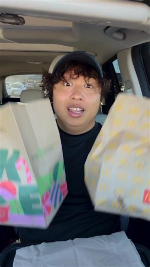 Thanh Dang on Instagram: "Who Is Better: McDonalds vs Shake Shack! Who has the better food? #shakeshack #mcdonalds #fastfood #foodreview #mukbang"
