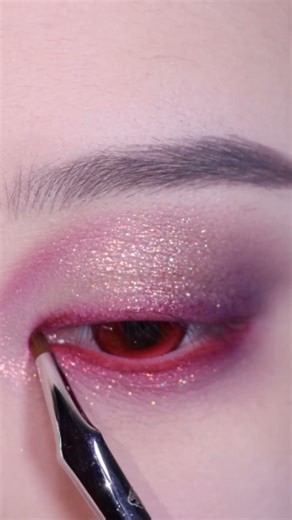 Vampire Eyes Makeup Tutorial: Red Contacts & Glitter.Part-2.#eyelash #vampire