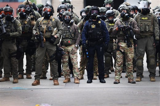 Fact Check: Did Portland Police Threaten To Arrest ICE Agents?