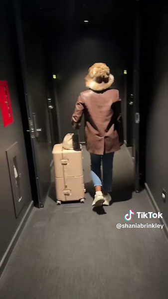 Luxurious Hotel Stay in Montréal, Canada