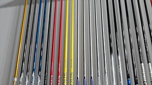 One of the most popular questions our fitters receive from #golfers is about shaft length, particularly with drivers. #2ndswing master fitter James Tracy takes you through the impact of increasing or decreasing your driver shaft length. WATCH: https://buff.ly/2DmecgJ #clubfitting | 2nd Swing Golf | Facebook