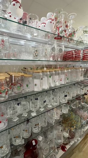 Quick @homegoods walkthrough! Let’s go 👋 . . . . #homegoods #homegoodsfinds #shopwithme #shoppingvlog #homegoodsvlog #homegoodsshopwithme #homegoodsshopping #homegoodshaul#fblifestyle | mandafindsit