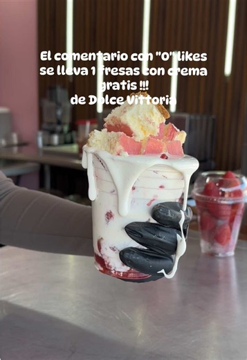 Quién podrá ganarse esta delicia de #fresasconcrema ? 😋😋 #Tijuana