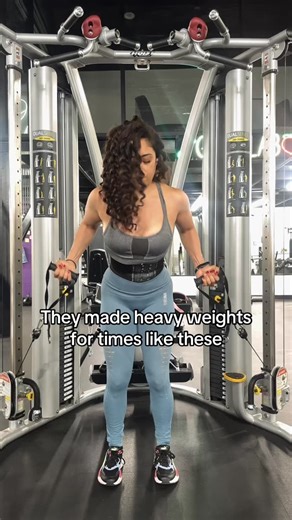 The Mind & Body Architect 🛠️ 🇲🇽 💜🧠 on Instagram: "Stay calm & KEEP RECORDING 🎥 Take it out on the weights brothers & sisters. Be safe. 🤍 Take care of one another. ✊🏽 #thisisamerica #justice #gymtherapy #houstonfitnesstrainer #swoletariat Did you lift today?"