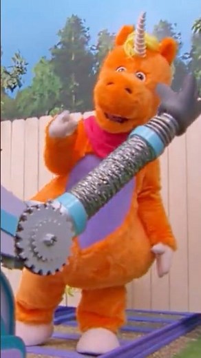 Buddy - I'll Take You to the Nurse #buddy #horror #itsbuddy #buddymovie #scary #barney #90s