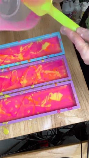 Fresh batch of N@rcissist soap. Experience the luscious blend of ripe raspberries and juicy peaches in this handmade artesian soap. Infused with bright top notes of mandarin orange, bergamot, and tangerine, it awakens your senses while cleansing gently. Lots of fully cured bars in stock grab yours online: https://juddssuds.com/products/narcissist-bath-body-soap?utm_source=copyToPasteBoard&utm_medium=product-links&utm_content=web or shop with us during business hours: Sun: Closed Mon: 10-3 Tue: C