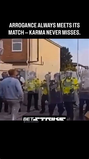 If you’re all about catching the slickest Instant Karma moments:↴ ⚙︎ We dive into the depths of the internet to scoop up the most epic Instant Karma clips and drop them here. ⚒︎ Check our posts & lock in your favorites. ☛ DM us anytime for credit or removal. #viral #fyp #explore #fypシ #instantkarma #dontmesswithkarma #lessonlearned #karmahitsback #stayhumble | smackedbylife