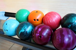 8 Best Bowling Ball Brands for Beginners and Veteran Bowlers