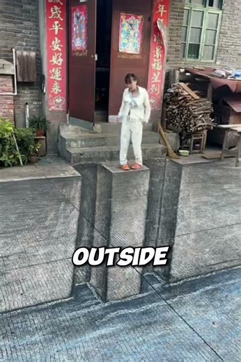 Even this dog was terrified of this drawing