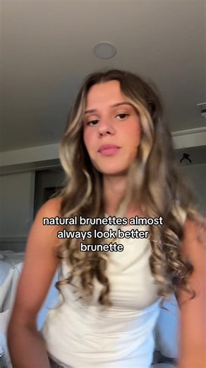 emma (@emmabbear)’s video of dark brown hair color