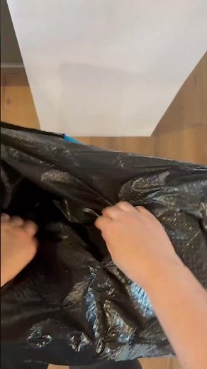 Clean Cubes 30 Disposable Trash Cans (30 Gallon)