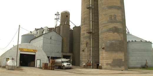 Working Iowa: More than century old family-owned grain elevator company looks to hire
