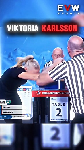 Ayane Takenaka 🇯🇵 vs Victoria Karlsson 🇸🇪 Left-hand — 60 kg Featherweight Division East vs West 21 — December 13, Atlantic City 🇺🇸 Who do you think takes the win? Drop your prediction in the comments! 🔥👇 | EVW Sports