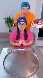 FNAF secret cake #fbreels2024 #viralreelsシ #foryoupageviralシ゚ #foryoupagereels #kaicenat #viralvideochallenge #comedyreels #kids #mma #fnaf | Famfun