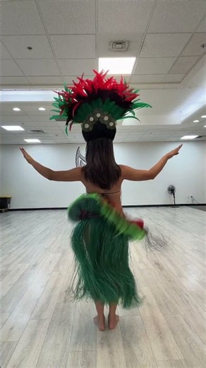 Incredible Polynesian Dance Grace & Speed! 🌴🥁